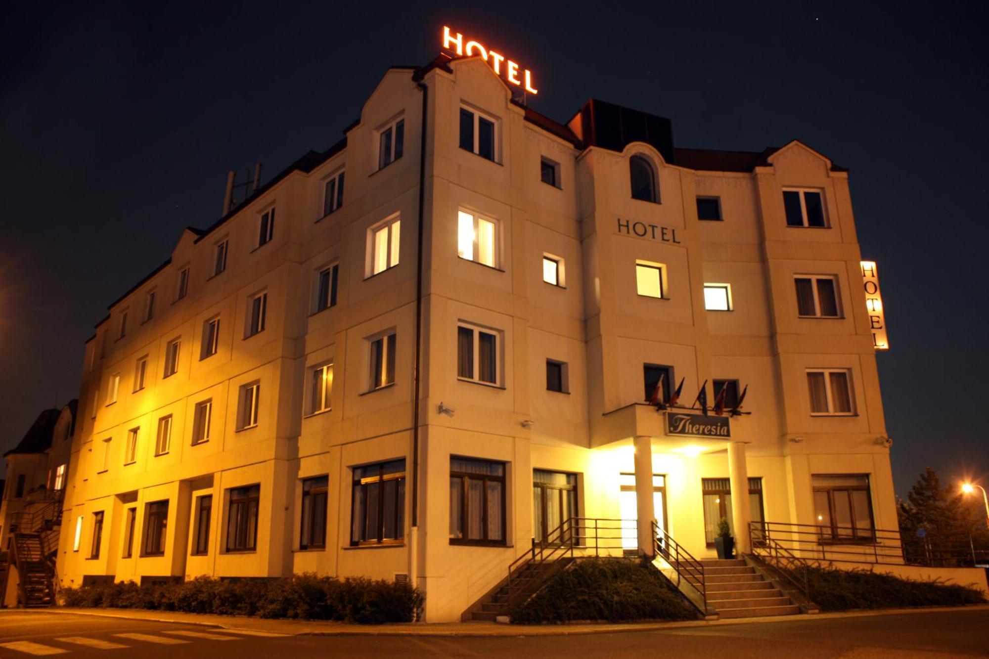 Hotel Theresia Kolín Eksteriør billede